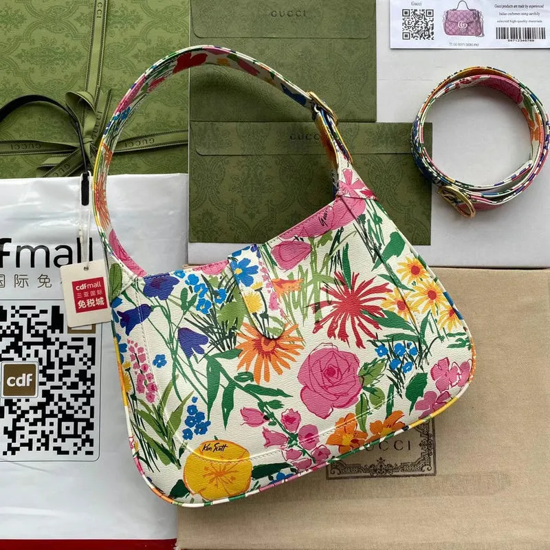Gucci   Luxury Bags  1043