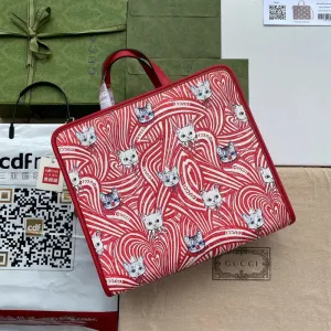 Gucci   Luxury Bags  1057