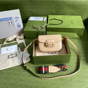 Gucci   Luxury Bags  1081