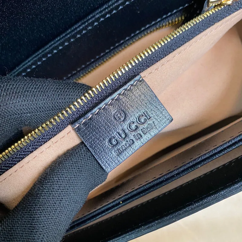 Gucci   Luxury Bags  1086