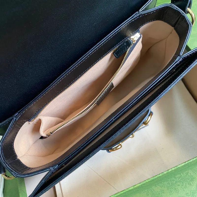 Gucci   Luxury Bags  1086