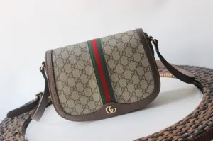 Gucci   Luxury Bags  1094