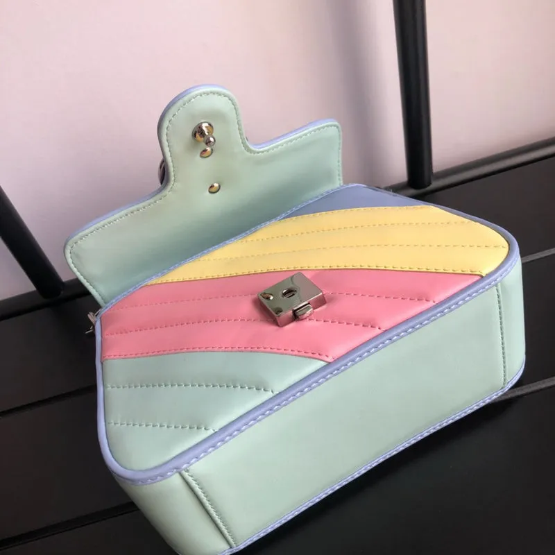 Gucci   Luxury Bags  1104