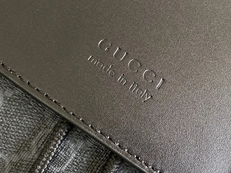 Gucci   Luxury Bags  1136