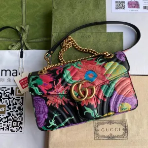 Gucci   Luxury Bags  1237