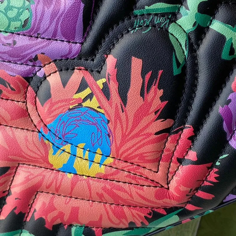 Gucci   Luxury Bags  1237