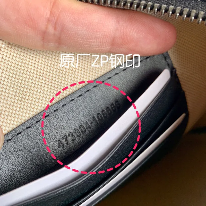 Gucci   Luxury Bags  1320