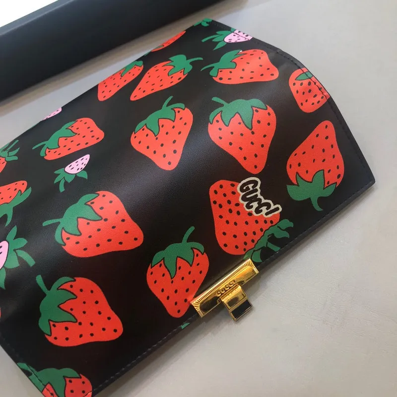 Gucci   Luxury Bags  1360