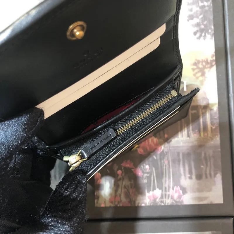 Gucci   Luxury Bags  858