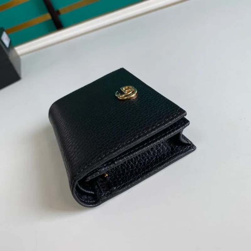 Gucci   Luxury Bags  905