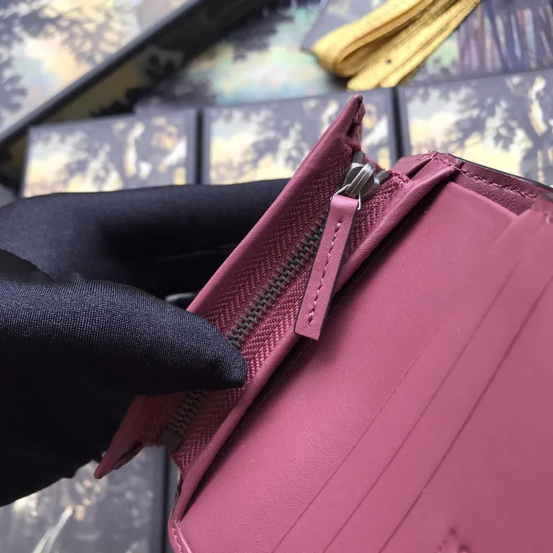 Gucci   Luxury Bags  912