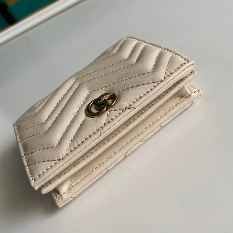 Gucci   Luxury Bags  929