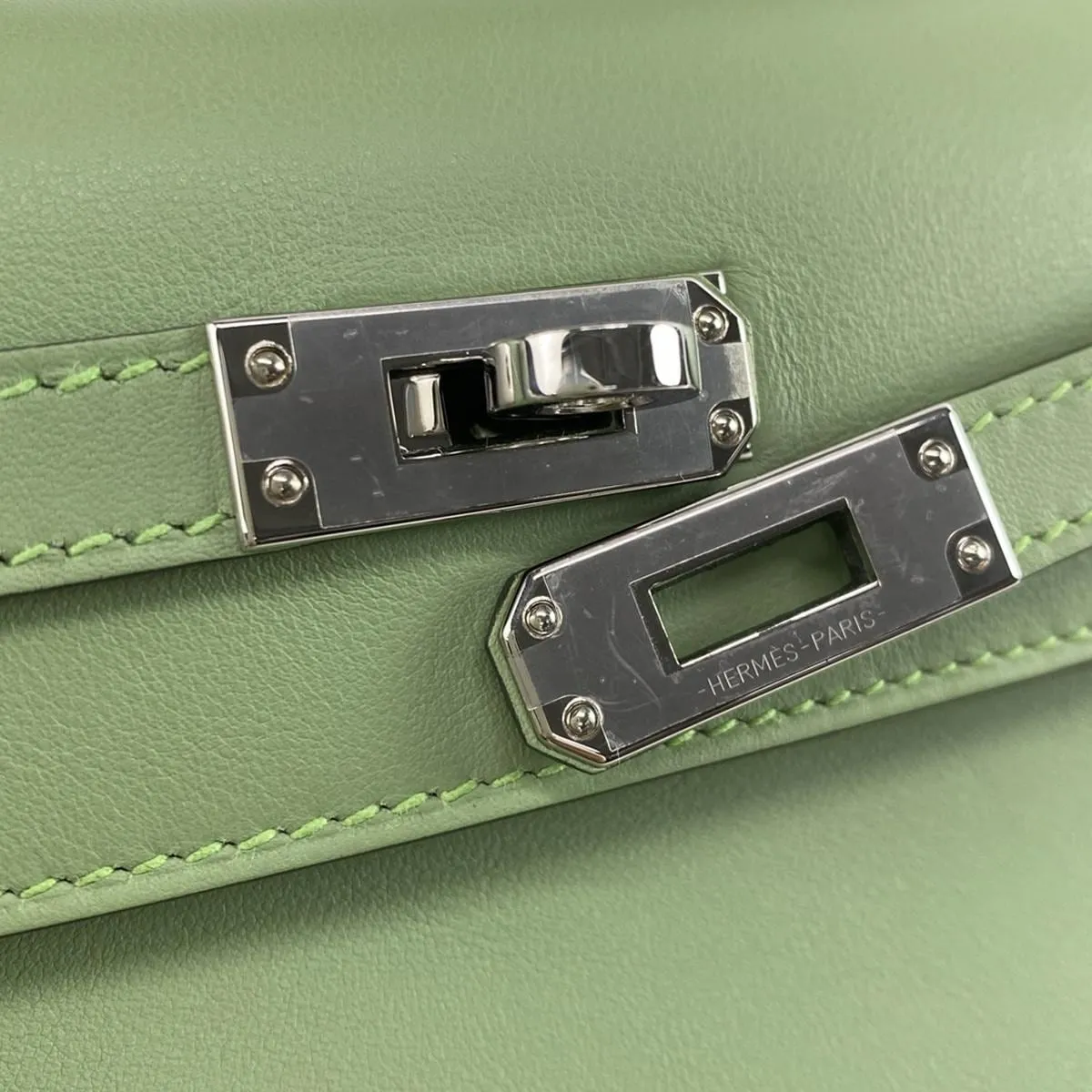 Hermès Kelly Pochette Vert Criquet Veau Swift