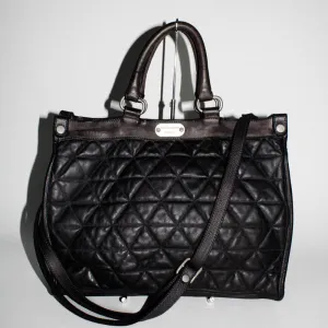 Vive La Difference - Glamour Pad (Black)